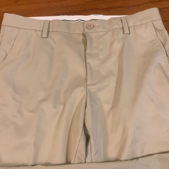 Amazon essentials size 35 x 30 Slim kahki pants NWOT never worn or washed - Picture 2 of 7